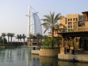 Overprices villas in Dubai, survey suggests